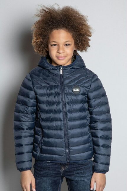 GIUBBINO CON CAPPUCCIO JOHNNY DEELUXE - Giubbino 100gr con cappuccio, adatto alla mezza stagione.