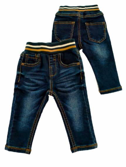 JEANS BABY CINTURA ELASTICA Jeans baby, modello cinque tasche, con cintura elastica rigata.