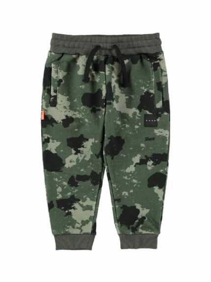 Pantaloni in felpa bambino Pantaloni in felpa di cotone con cintura elastica e coulisse, tasche a filetto, stampa camouflage all over. Peso invernale.