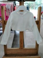 Cardigan corto Cardigan corto in cotone elasticizzato, allacciatura a bottoni.