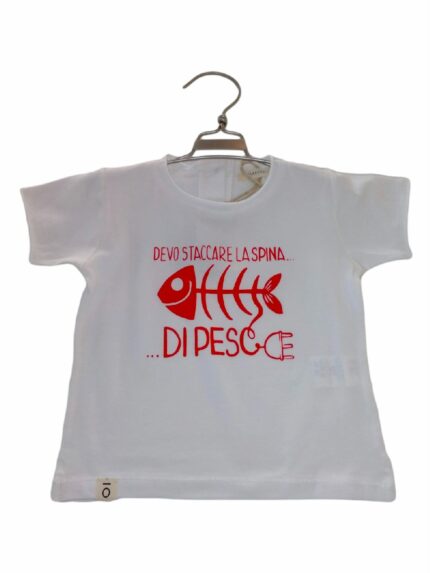 T.SHIRT COTONE M/C STAMPASPINA DI PESCE MAPERÒ - T.shirt girocollo baby in cotone, stampa testo, allacciatura posteriore a bottoncini.