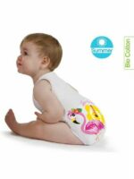 Body 0-36m Bio Fresco Cotone Estate Fenicottero Un body in taglia unica senza maniche che ti permette di fare bene all'ambiente e al tuo portafoglio perché veste il tuo bimbo dalla nascita fino ai 3 anni. I body J BIMBI offrono qualità e sicurezza grazie al cotone biologico e la massima traspirabilità e delicatezza sulla pelle del neonato, ideali in estate. I body J BIMBI sono realizzati senza l'utilizzo di trattamenti chimici che potrebbero irritare la pelle delicata del neonato e permettono quindi di proteggerla da irritazioni e arrossamenti. Essenziali Nascita