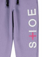 Pantaloni felpa Pantalone in felpa - 100% cotone garzato - con tasche laterali e stampa logo "Shoe Plus" posizionata sulla gamba sinistra, cintura elastica regolabile con coulisse e polsini lavorati a costine. Vestibilità regolare, Made in Italy.