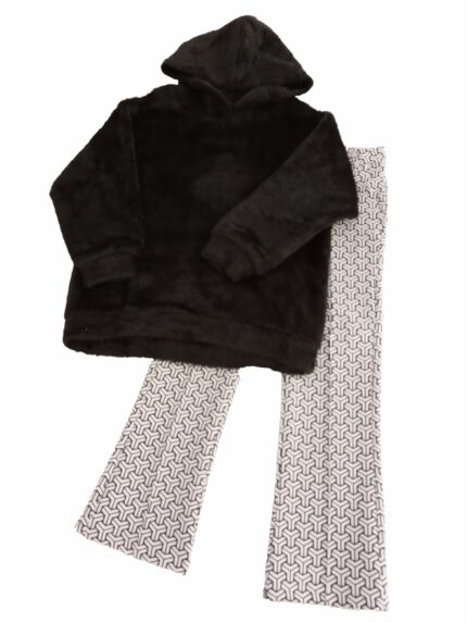 Maglia ragazza Morbidissima maglia girocollo con cappuccio in tessuto furry, polsi e fondo elasticizzati. Made in Italy