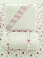 Lenzuolino culla Fiori di Coccole Set Lenzuolino Culla 3 Pezzi - Delicata Eleganza per la Tua Neonata Lista Nascita Idea Regalo Corredino