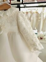 Abito Corolla Abito manica lunga per neonata in pizzo e organza - Raffinato e chic Made in Italy Nascita Lei Abito da Cerimonia Neonata