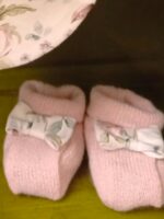 Babbucce neonata Fiori di Seta Babbucce neonata in lana/cashmere Fiori di Seta - Morbide e calde, Made in Italy Nascita Lei Nursery Lista Nascita Idea Regalo Corredino
