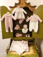 Cappellino neonata Fiori di Seta Cappellino per neonata in maglia di lana/cashmere con fiocco - Stile e comfort Teto&Tatta Nascita Lei Nursery Lista Nascita Idea Regalo Corredino