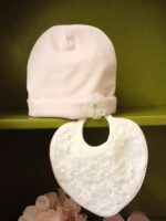 Cappellino neonata Intrecci di Coccole Cappellino per neonata in ciniglia con fiorellino - Teto&Tatta Made in Italy Made in Italy Nascita Lei Nursery Lista Nascita Idea Regalo Corredino