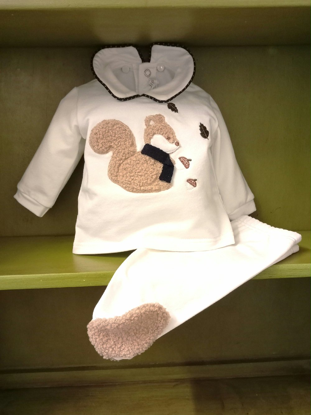 Completo due pezzi neonato Scoiattolo CL6800 Made in Italy Nursery Lista Nascita Scoiattolo Nascita Lui Idea Regalo Corredino 00 Completo due pezzi neonato Scoiattolo Completo due pezzi neonato in ciniglia con Scoiattolo Teddy - Maglia e ghettina morbida - Teto&Tatta Made in Italy Nursery Lista Nascita Scoiattolo Nascita Lui Idea Regalo Corredino
