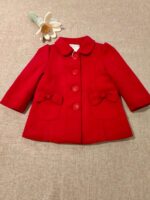 Cappotto bimba Cappotto bimba caldo e chic: colletto camicia e dettagli con fiocchi