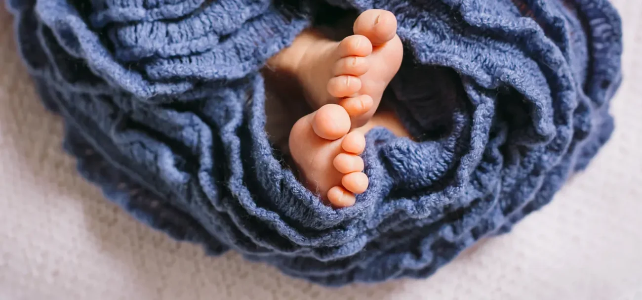 Scarpe per neonati: 7 caratteristiche pratiche da controllare Traspiranti e flessibili; leggere e comode, spazio di crescita e soprattutto mai cuciture interne. Le caratteristiche indispensabili per le scarpe da neonato.