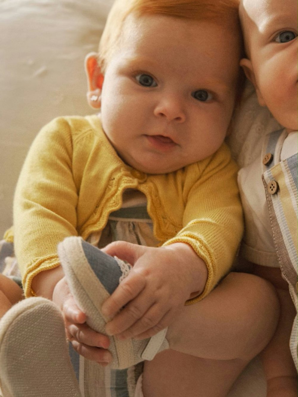 Cardigan tricot neonata 318_075 00 Cardigan tricot neonata Cardigan Neonata Mayoral New Born: Morbido Tricot con Dettagli Eleganti