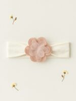 Fascia neonata Fiaba Rosa Fascetta neonata in jersey di cotone con fiore applicato. Morbida, elegante e 100% made in Italy. Il tocco perfetto per ogni look da principessa. Nursery Lista Nascita Idea Regalo Corredino