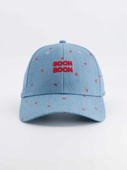 Cappellino con Visiera Boom Boom Chamaye - Cappellino Boom Boom denim blu con cuori rossi