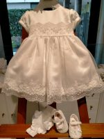 Abito m/corta Aria Abito elegante per neonata in raso e pizzo. Modello con manichine corte, corpino e gonna doppiati in pizzo. Sottogonna 100% cotone. Made in Italy Abito da Battesimo Abito da Cerimonia Neonata