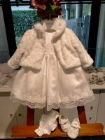 Abito m/corta Aria Abito elegante per neonata in raso e pizzo. Modello con manichine corte, corpino e gonna doppiati in pizzo. Sottogonna 100% cotone. Made in Italy Abito da Battesimo Abito da Cerimonia Neonata