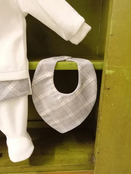Bavetta neonato Nocciolino Bavetta elegante in cotone per neonato con fodera piquet - stile raffinato Made in Italy Nursery Lista Nascita Nascita Lui Idea Regalo Corredino