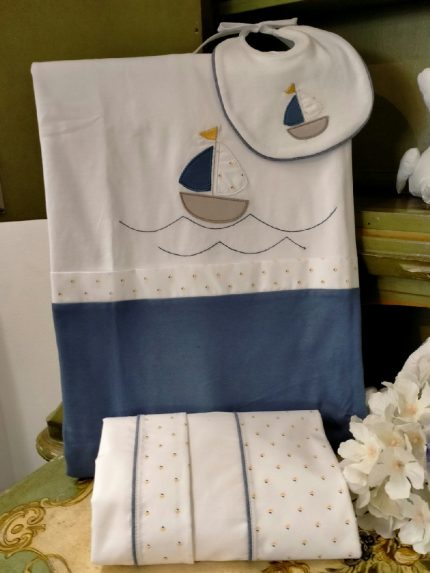 Bavetta neonato Vela Bavetta per neonato con patch vela applicata. Made in Italy Glam Lista Nascita Corredino