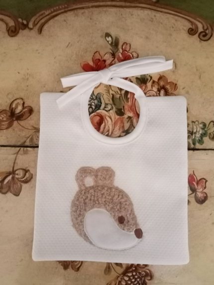 Bavetta Scoiattolo Bavetta neonato in piquet millerighe con decoro Scoiattolo - 100% cotone - Teto&Tatta Made in Italy Made in Italy Lista Nascita Scoiattolo Nascita Lui Idea Regalo Corredino