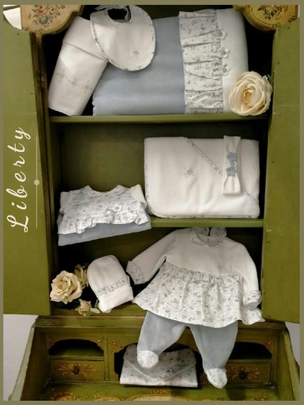 Busta cambio Liberty Busta per cambio in fantasia liberty - 100% cotone -fodera piquet millerighe. Made in Italy