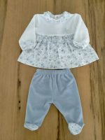 Completo due pezzi Liberty Clinico in ciniglia per neonata: maglia con colletto e balza in fantasia liberty e ricamo fiore fatto a mano+ pantaloncini con piedino. Made in Italy