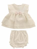 Completo due pezzi neonata Soffio Elegante completo clinico corto per neonata composto da maglia a maniche corte in tessuto unito e balza in tulle devorè con stampa a fiori + mutandina in jersey di cotone elasticizzato. Lista Nascita Corredino