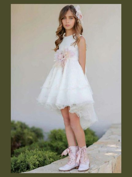 Corona Madreperla Mimilù Elegante corona da cerimonia, modello Madreperla, in pizzo e tulle con fiore in tessuto. Accessori Cerimonia