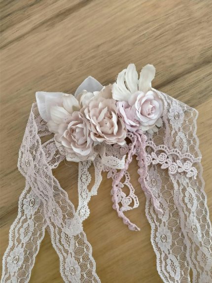 Corona Topazio Mimilù Elegante corona da cerimonia per bimba e ragazza, modello Topazio, in pizzo e tulle con fiore in tessuto. Accessori Cerimonia