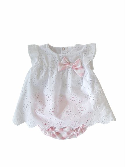 Pagliaccetto Dolce Estate Teto e Tatta Pagliaccetto neonata di Teto e Tatta - MADE IN ITALY - in sangallo con coulotte rigata rosa e fiocchetto applicato. Lista Nascita Corredino