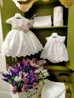 Pagliaccetto Dolce Estate Teto e Tatta Pagliaccetto neonata di Teto e Tatta - MADE IN ITALY - in sangallo con coulotte rigata rosa e fiocchetto applicato. Lista Nascita Corredino
