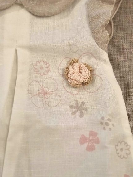 Pagliaccetto neonata Petali di Seta Pagliaccetto Neonata in Lino e Cotone - Eleganza e Dolcezza - Teto e Tatta Lista Nascita Idea Regalo Corredino