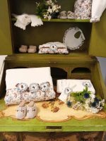 Tutina neonata Cannella Tutina neonata in ciniglia - Teto&Tatta: bicolore con fiore decorativo, stile e qualità italiana Made in Italy Nascita Lei Nursery Lista Nascita Idea Regalo Corredino